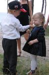 Ąāņīš: Eimučio mama
Dydis: 419x640, 52122 baitų
Atnaujinta: 04-12-2005, 12:48
Peržiūrų: išj
''Už'' balsavo: 5
Reitingas: 0.62